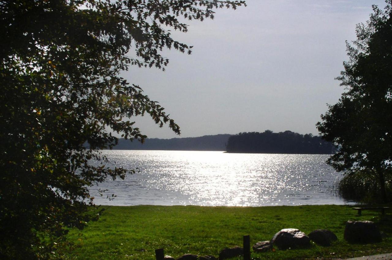 Ferienhaus In Dolgen Am See Hohen Sprenz Exterior foto